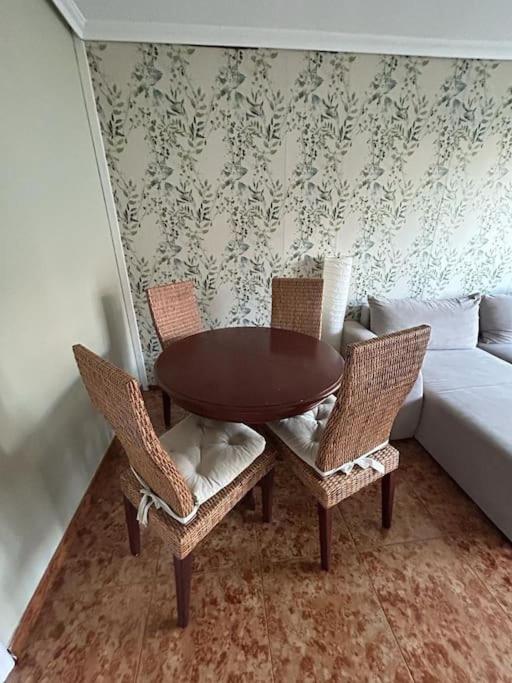 Playa De Berria -Apartamento Con Piscina Y Vistas Al Mar Santoña Exterior foto